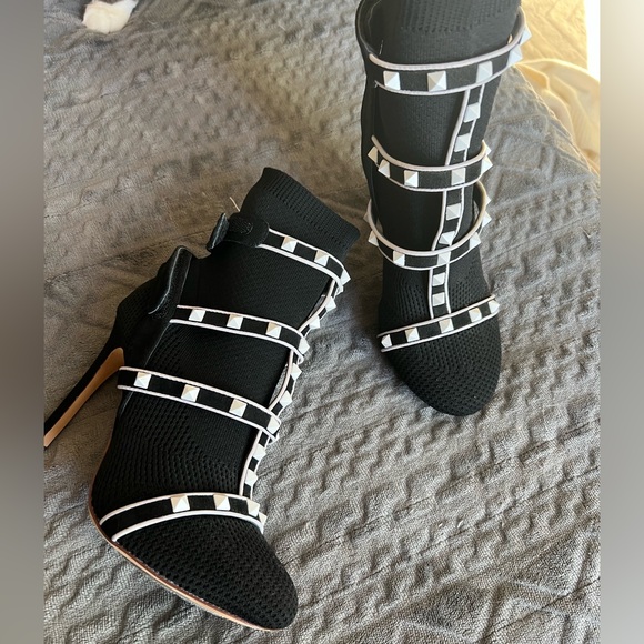 Valentino Knit Rockstud booties - Picture 8 of 10